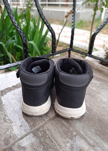 26 Beden siyah Renk Vicco bot/ayakkabı