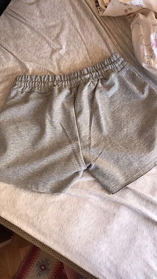 H&M Angel şort