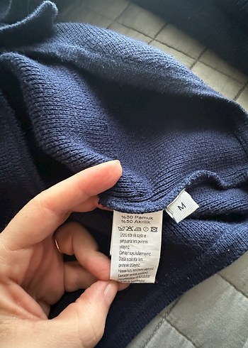 Düğmeli Lacivert hırka - Görsel 5