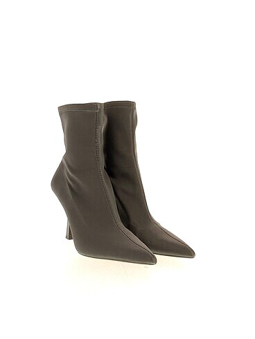 Zara Zara Bot %70 İndirimli.