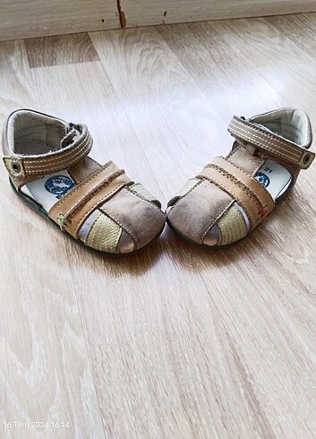 KİCKERS 21 numara sandalet  - Görsel 4