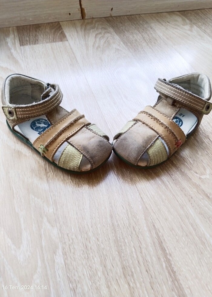 KİCKERS 21 numara sandalet  - Görsel 4