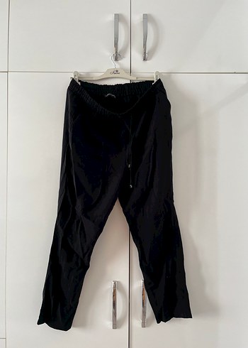 Siyah Kemerli Bol Kesim Keten Pantolon