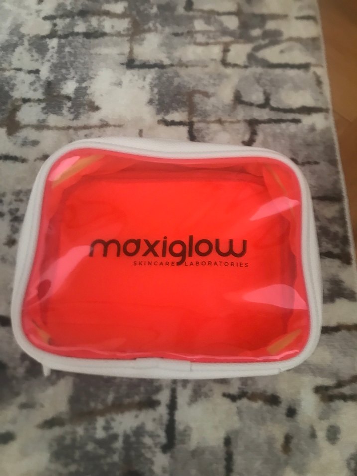 Renkli Parlak Kadın Makyaj Çantası - Görsel 5