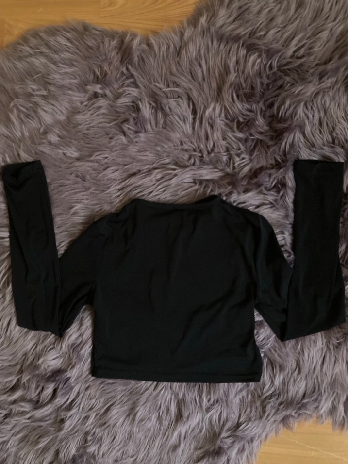 Uzun Kollu Siyah Önü Çapraz Gotik Bluz - Görsel 3