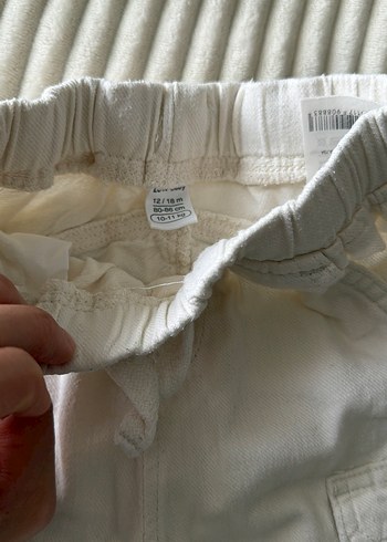 Düğmeli Beyaz Keten Erkek Çocuk Pantolonu - Görsel 2