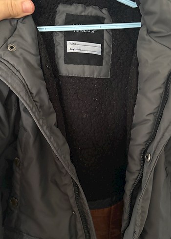 Erkek Çocuk Siyah Kürklü Streetwear Kaban - Görsel 6