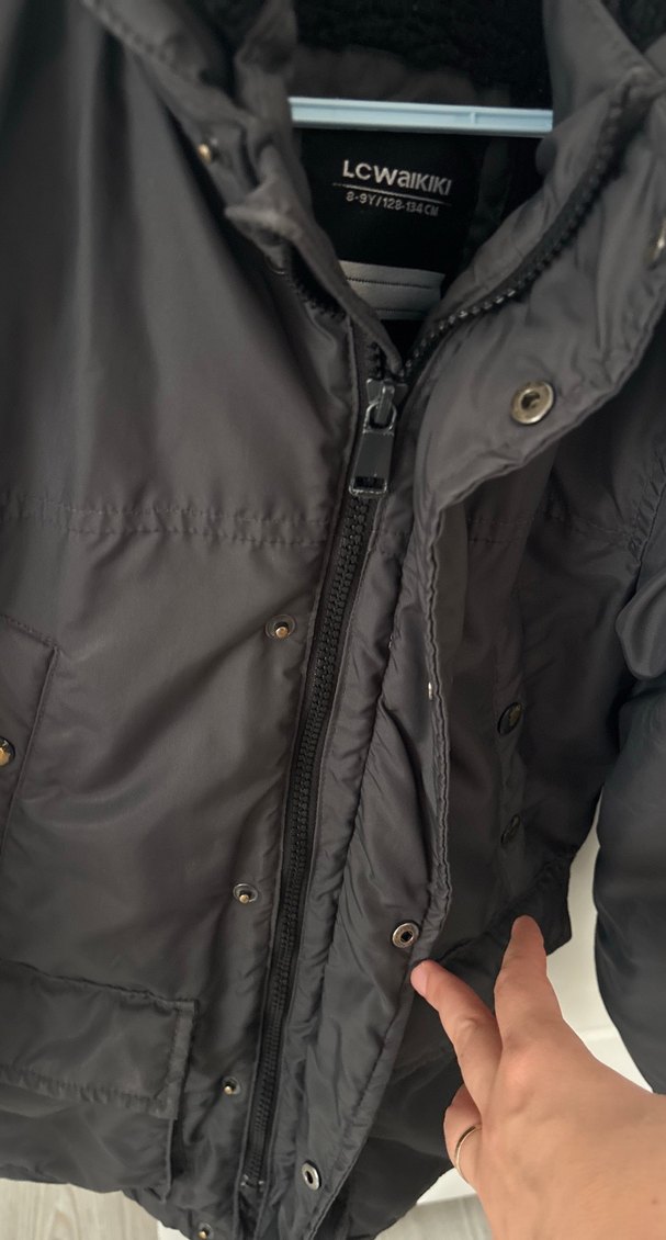 Erkek Çocuk Siyah Kürklü Streetwear Kaban - Görsel 2