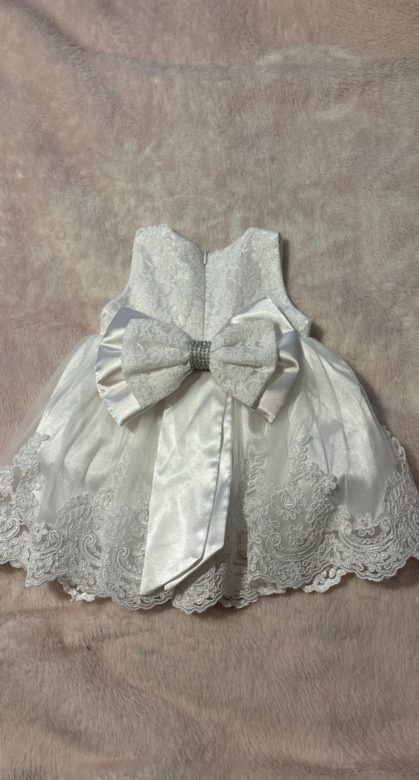 Kız Çocuk Beyaz Dantel İşlemeli Elbise - Görsel 2