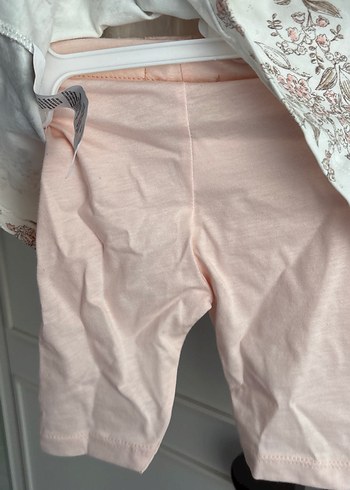 Dantel Detaylı Pembe Bebek Kız Takımı - Görsel 3