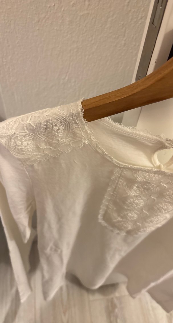 Uzun Kollu Beyaz Pamuklu Dantel Bluz - Görsel 3