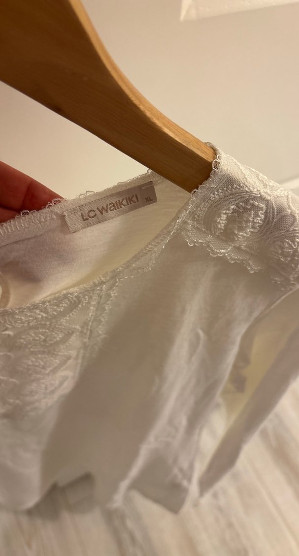 Uzun Kollu Beyaz Pamuklu Dantel Bluz - Görsel 2