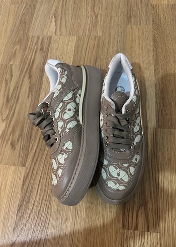 37 Beden Yılan Desenli Kahverengi Platform Sneakers