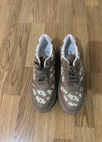 Yılan Desenli Kahverengi Platform Sneakers