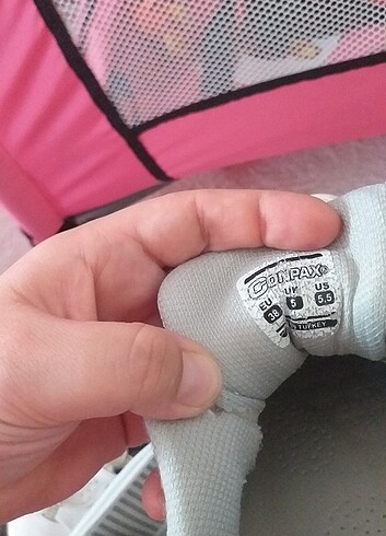 38 Beden beyaz Renk 38 numaraa çok rahat ayakkabi