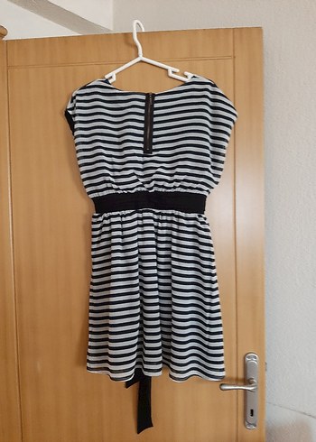 Gri Çizgili Kemerli Midi Elbise - Görsel 4