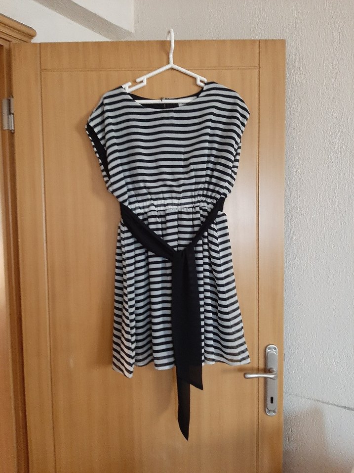 Gri Çizgili Kemerli Midi Elbise - Görsel 2