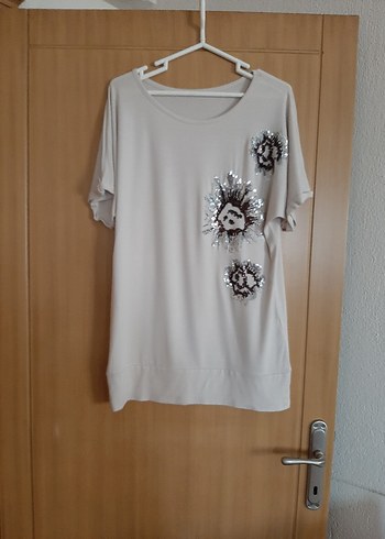 Bej renkli İşlemeli bluz - Görsel 2