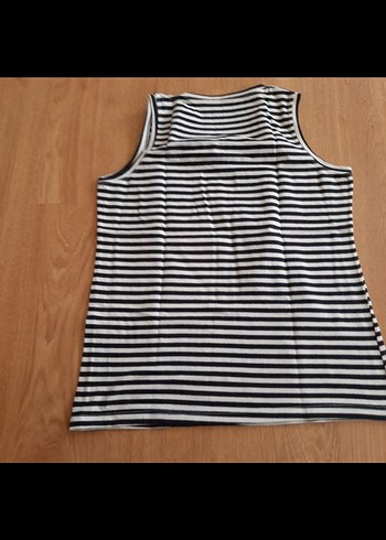 Çizgili Vücuda Oturan Kadın Thirt - Görsel 3