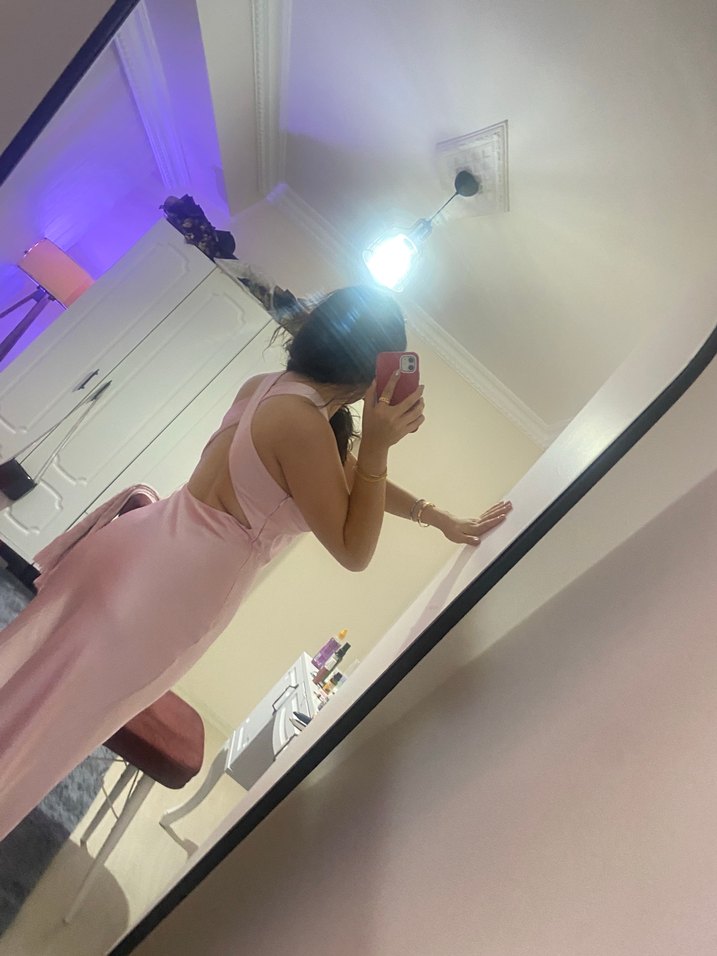 Pembe V Yaka Parlak Midi Kadın Elbise - Görsel 4