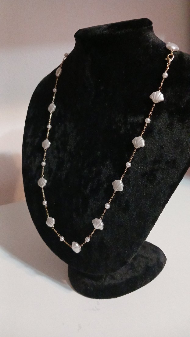 Beyaz Boncuklu Bohem Çelik Kolye - Görsel 2