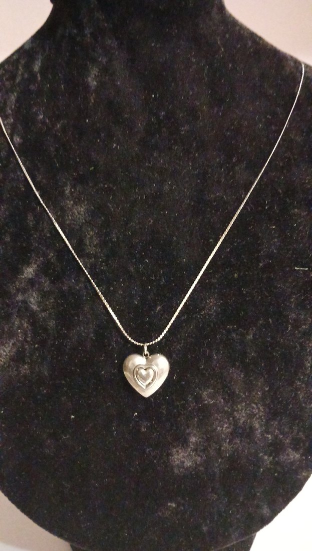 Kalp Detaylı Gri Midi Çelik Kolye - Görsel 2