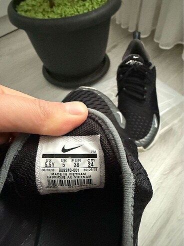 38 Beden Nike air Max 270