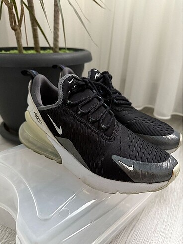 38 Beden siyah Renk Nike air Max 270