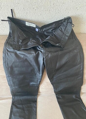 44 Beden siyah Renk Deri Pantolon