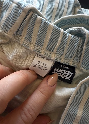 Erkek Çocuk Mickey Mouse Denim Askılı Şort - Görsel 3