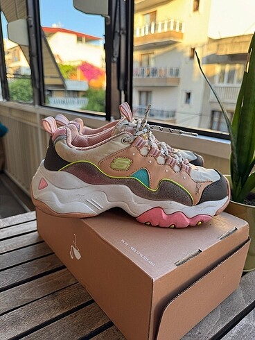 Orjinal skechers ayakkabı