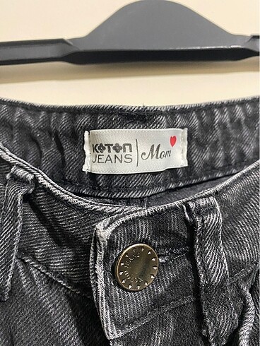 28 Beden Taşlı jean