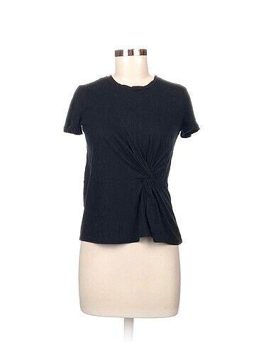 Zara T-shirt %70 İndirimli.