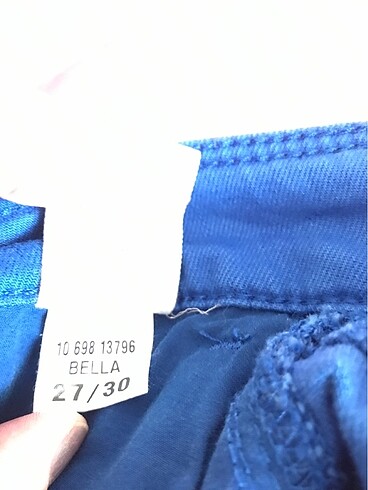 27 Beden Mavi jeans