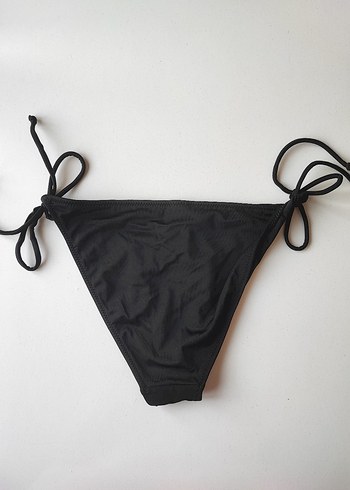 Mudo Siyah Bağcıklı Kadın Bikini Altı