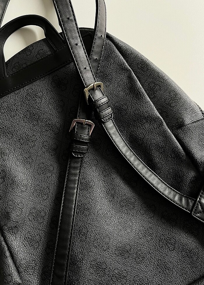 Guess Monogram Kadın Sırt Çantası - Görsel 4