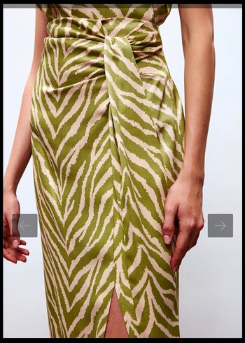 zebra desen# yandan bağlamalı ve yırtmaç detaylı saten etek