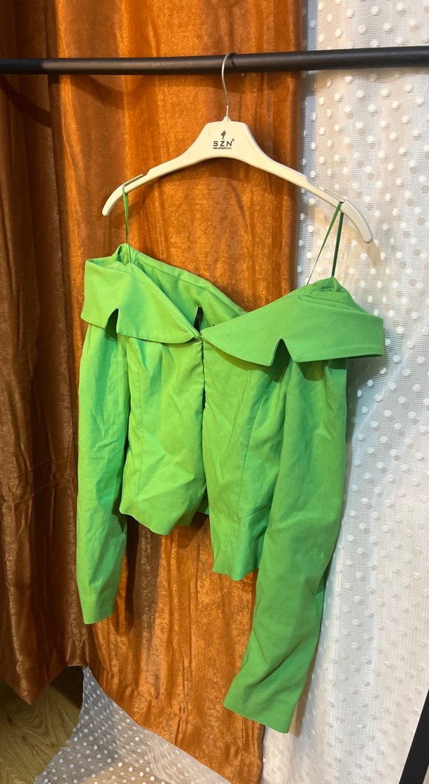 Yeşil Straplez Düğmeli Midi Bluz - Görsel 3