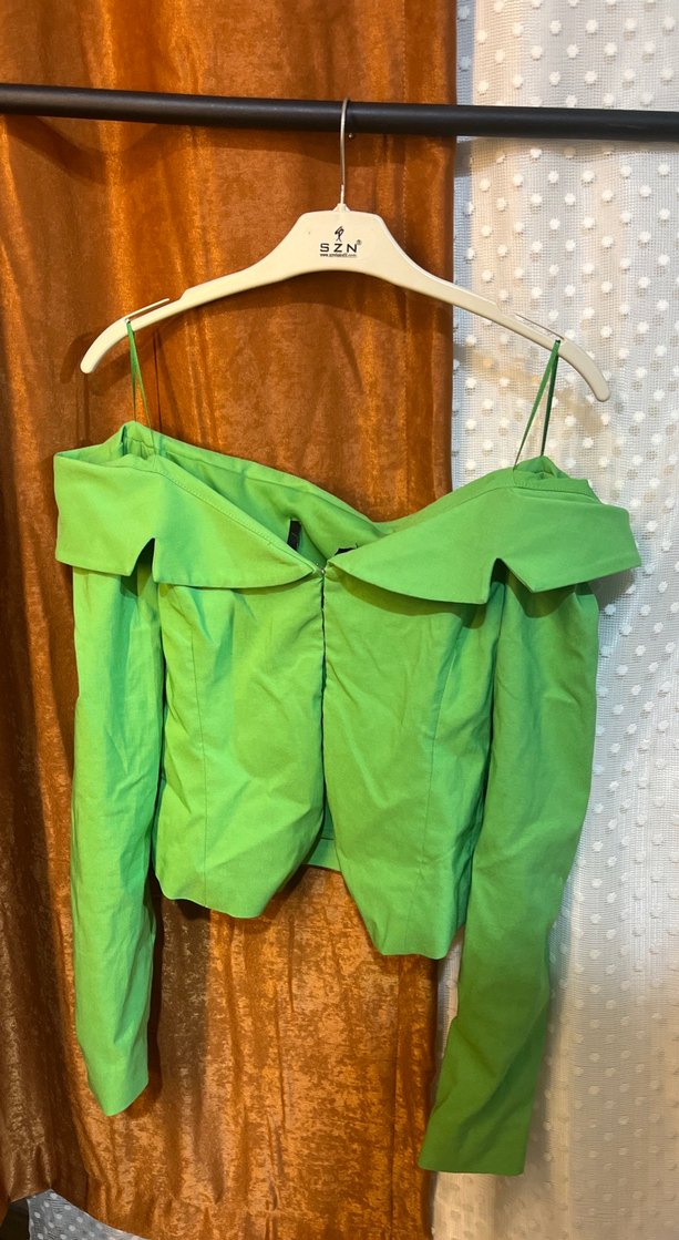 Yeşil Straplez Düğmeli Midi Bluz - Görsel 2