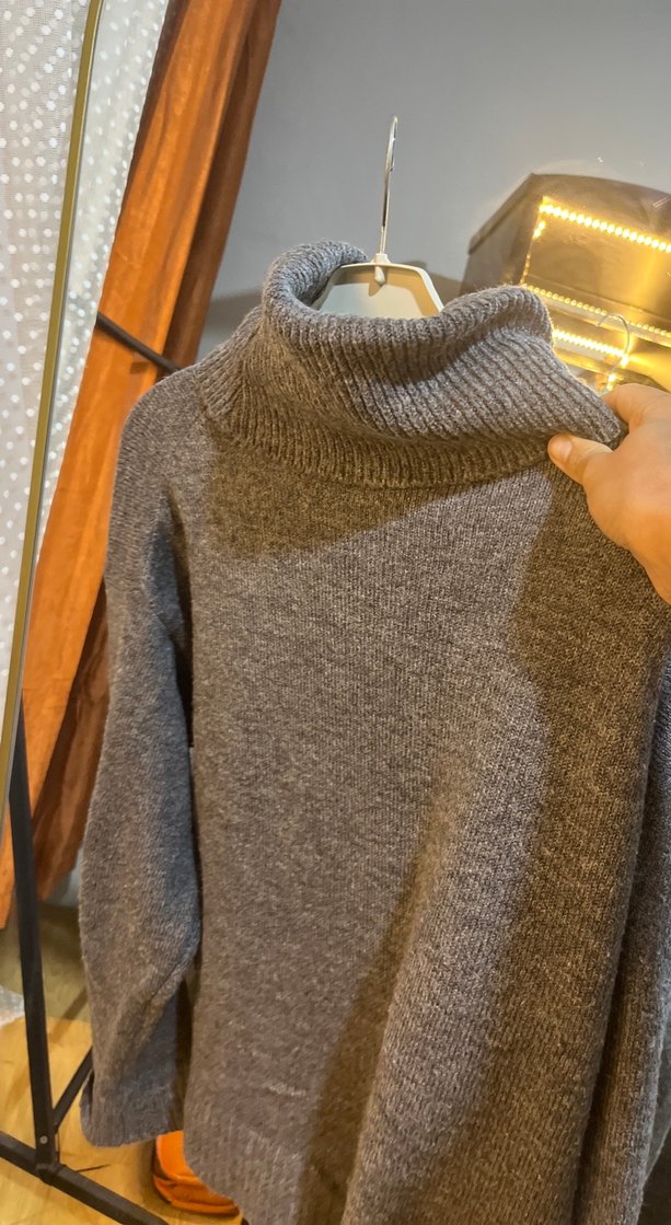 Gri Triko Boğazlı Kadın Kazak - Görsel 4