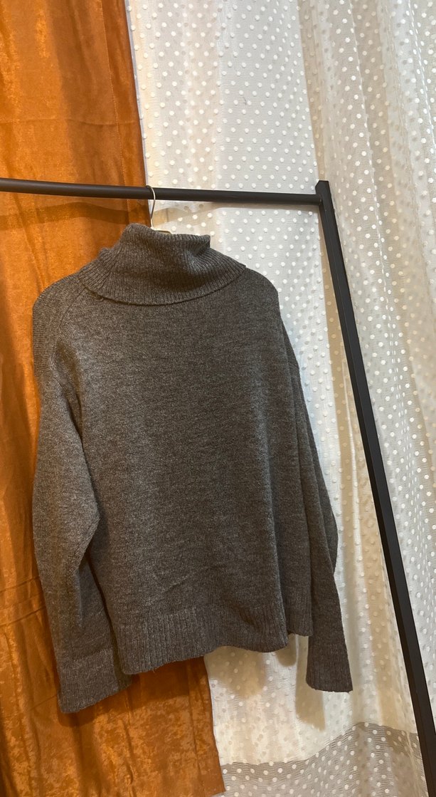 Gri Triko Boğazlı Kadın Kazak - Görsel 3