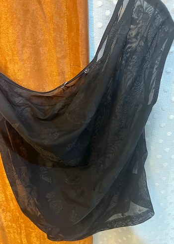 Siyah Drapeli Mini Kolsuz Kadın Bluz - Görsel 4