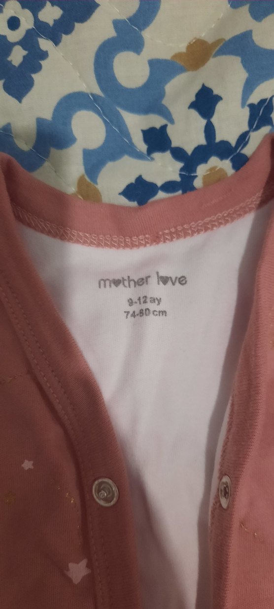 Kız Çocuk Pembe Desenli Düğmeli Yelek - Görsel 3