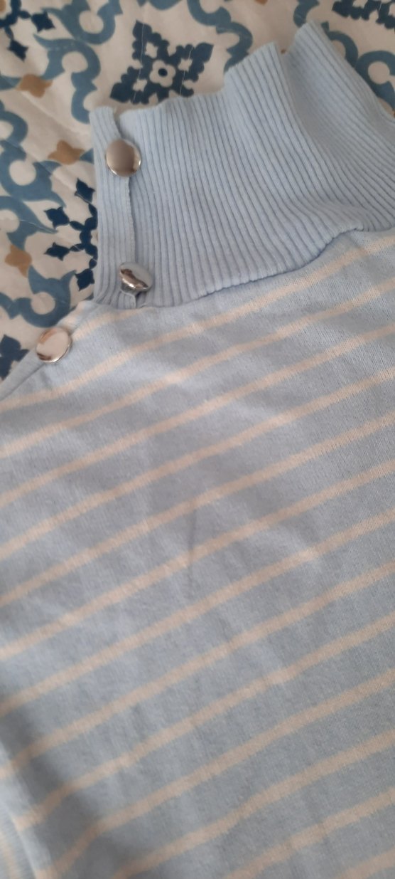 Boğazlı Çizgili Gri Triko Kazak - Görsel 3