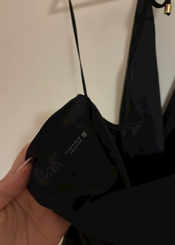 Zara Siyah Drapeli V Yaka Kolsuz Mini Bluz