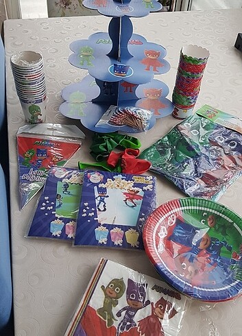 Pijamaskeliler doğumgünü tam set