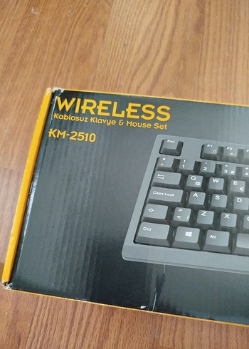 Diğer Everest Kablosuz Klavye ve Mouse Seti KM-2510