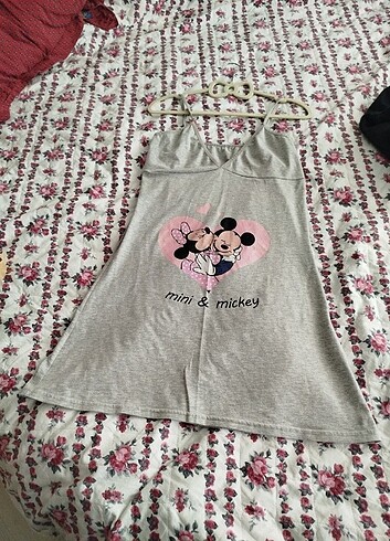 Disney penye gecelik