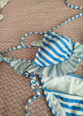 Mudo Mavi Çizgili Fırfırlı Bikini Takımı