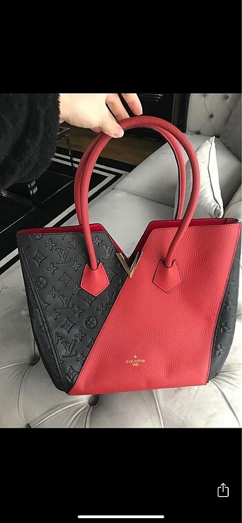 Louis Vuitton LOUİS VUİTTON
